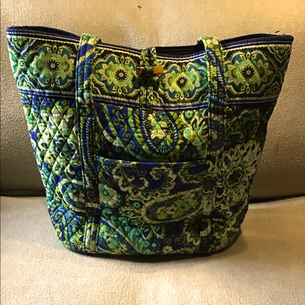 Vera Bradley Vera tote in Bohemian Rhapsody like new❤️❤️
